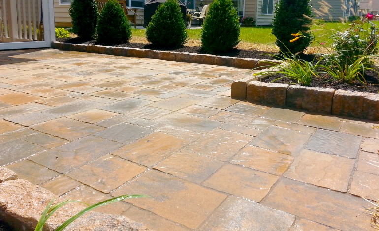 Paver Patio with Curbing